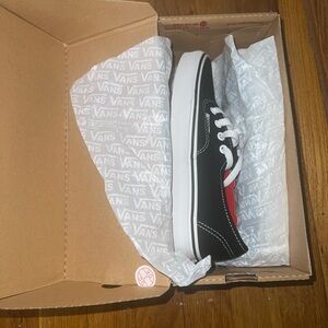 Brand New ! Vans Black and White Canvas Shoes